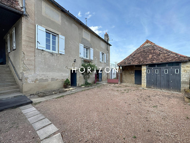 Maison ancienne - 94 m² - 4 pièces