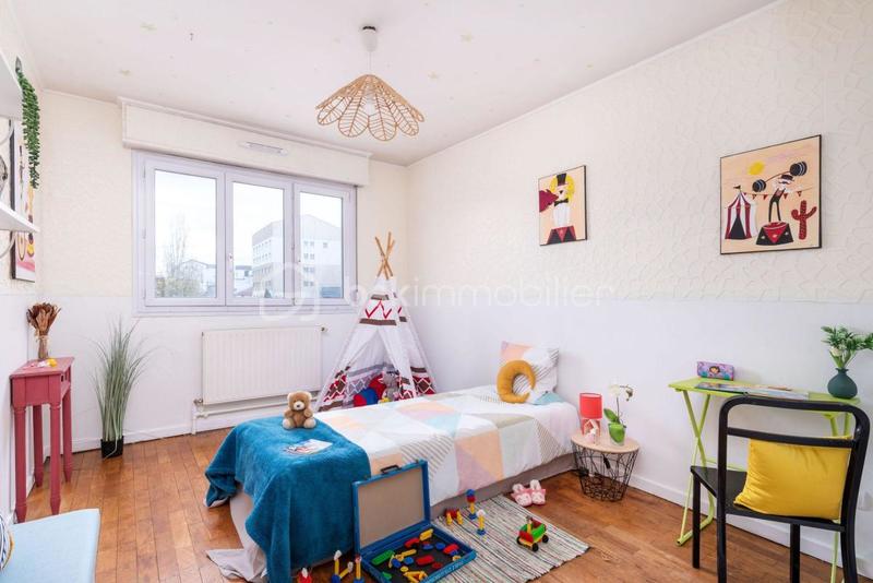 Appartement - 84 m² - 3 pièces