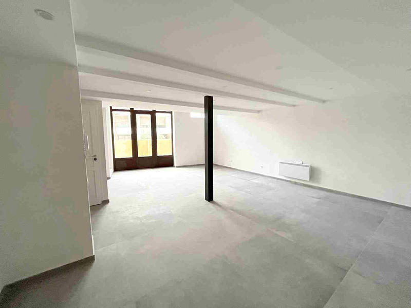 Appartement - 84 m² - 3 pièces