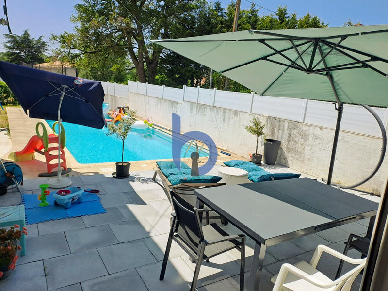 Maison - 192 m² - 6 pièces