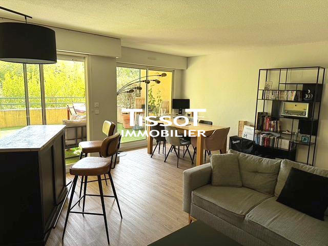 Appartement - 77 m² - 3 pièces