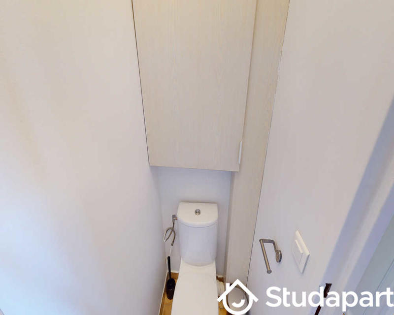 Chambre - 80 m² - 1 pièce