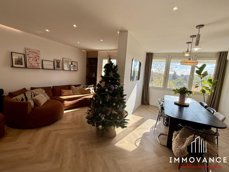 Appartement - 79 m² - 4 pièces