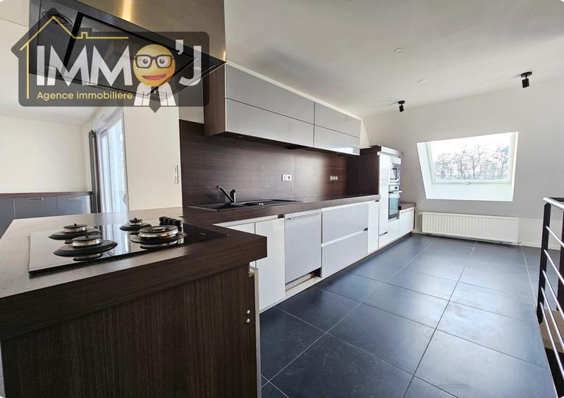 Maison - 196 m² - 8 pièces