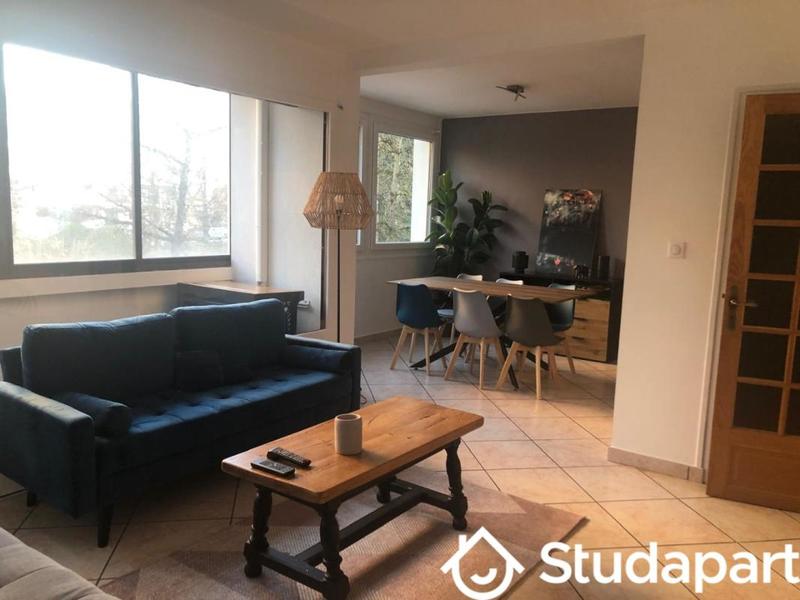 Appartement - 80 m² - 4 pièces