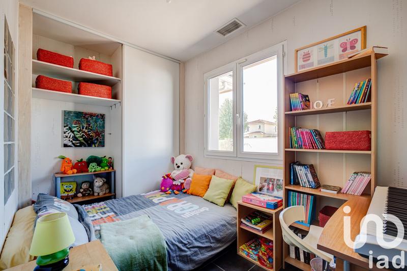 Maison - 238 m² - 7 pièces