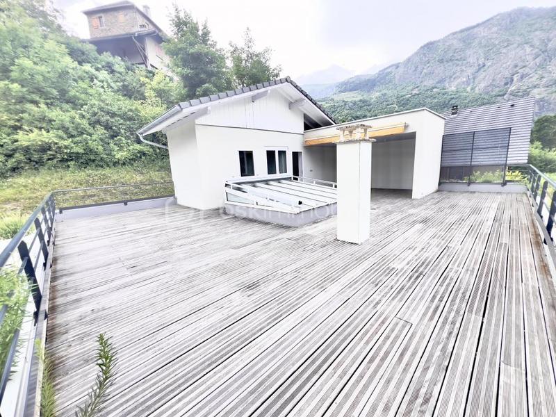 Maison - 177 m² - 6 pièces