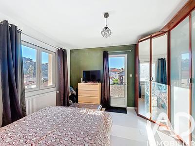 Maison - 109 m² - 5 pièces