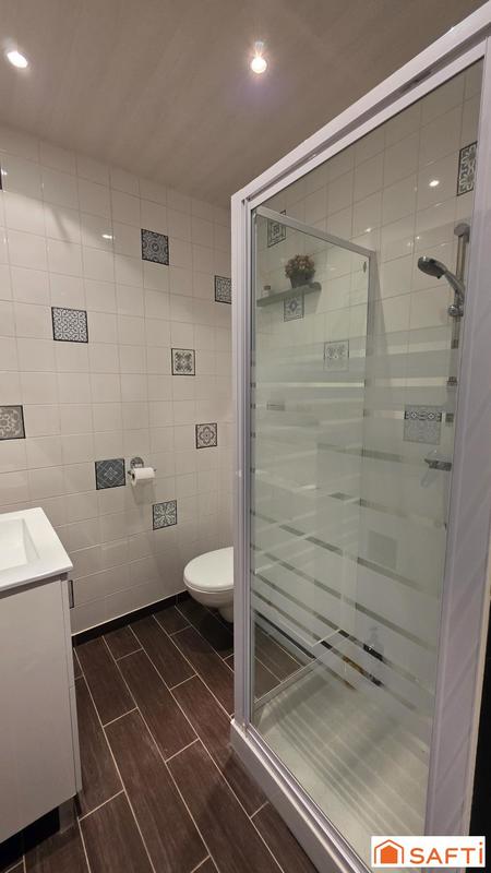 Maison - 180 m² - 7 pièces