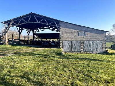 Maison - 180 m² - 1 pièce