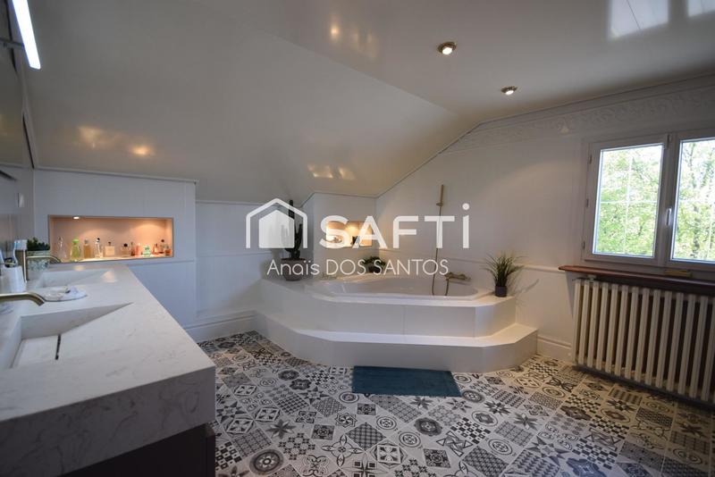 Maison - 170 m² - 5 pièces