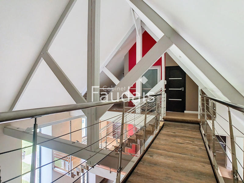 Propriété - 450 m² - 10 pièces