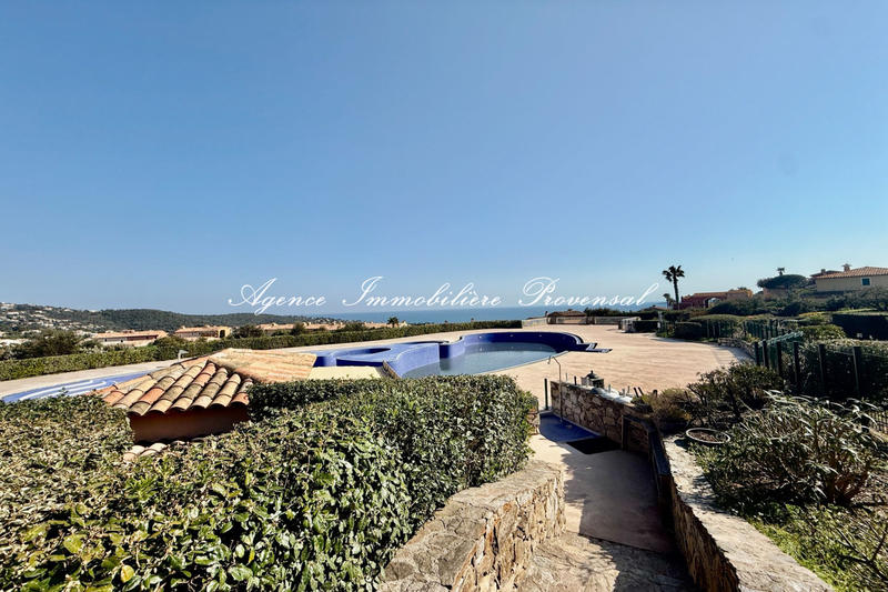 Appartement - 90 m² - 3 pièces