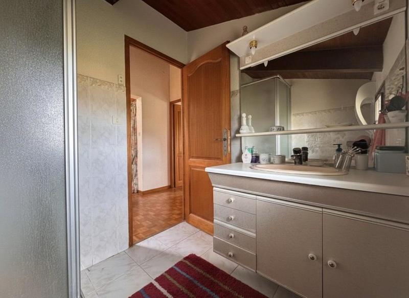 Maison - 198 m² - 7 pièces