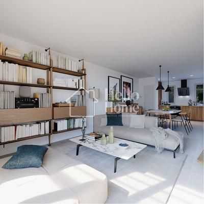 Appartement - 90 m² - 4 pièces