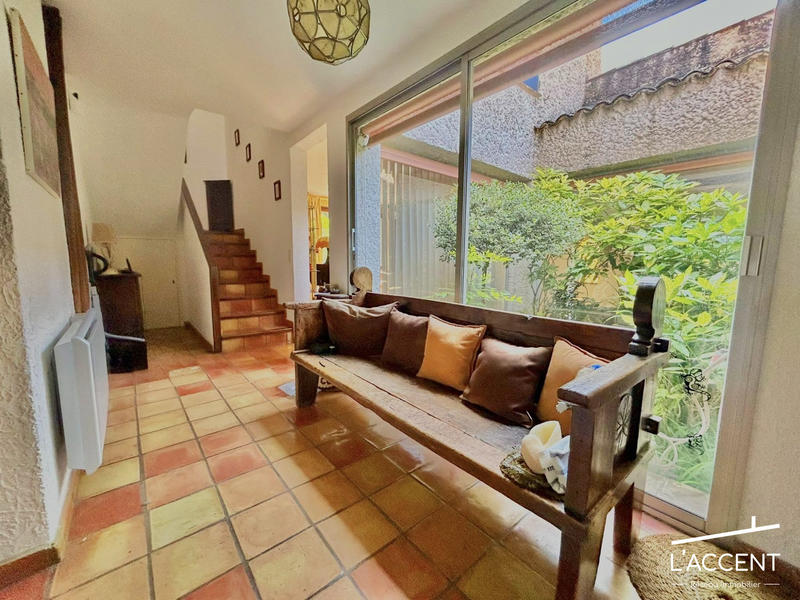 Villa - 230 m² - 7 pièces