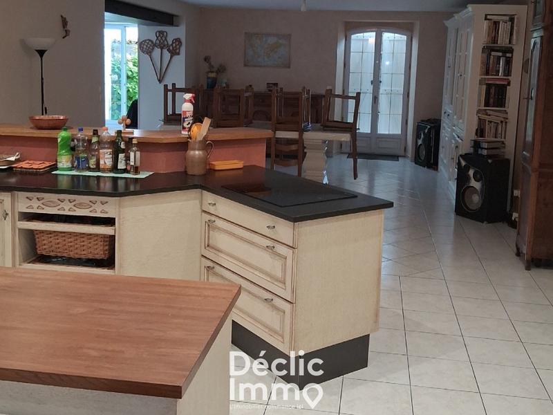 Longère - 280 m² - 11 pièces