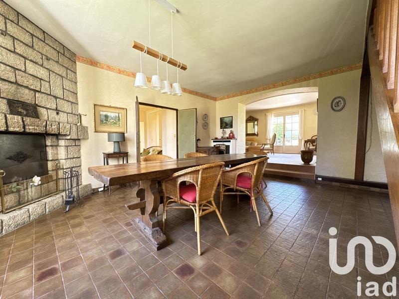 Maison - 320 m² - 9 pièces