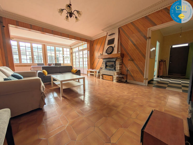 Maison - 197 m² - 8 pièces