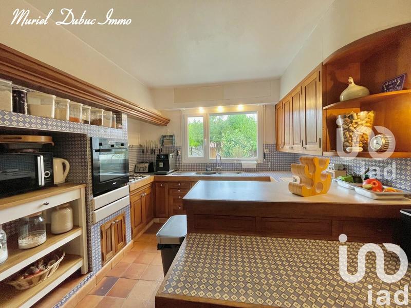 Maison - 245 m² - 12 pièces