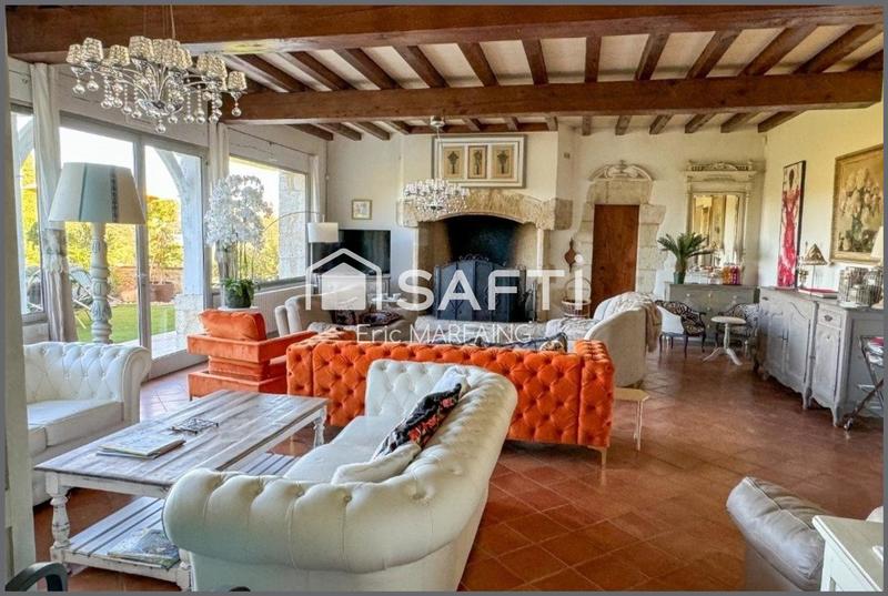 Maison - 557 m² - 13 pièces