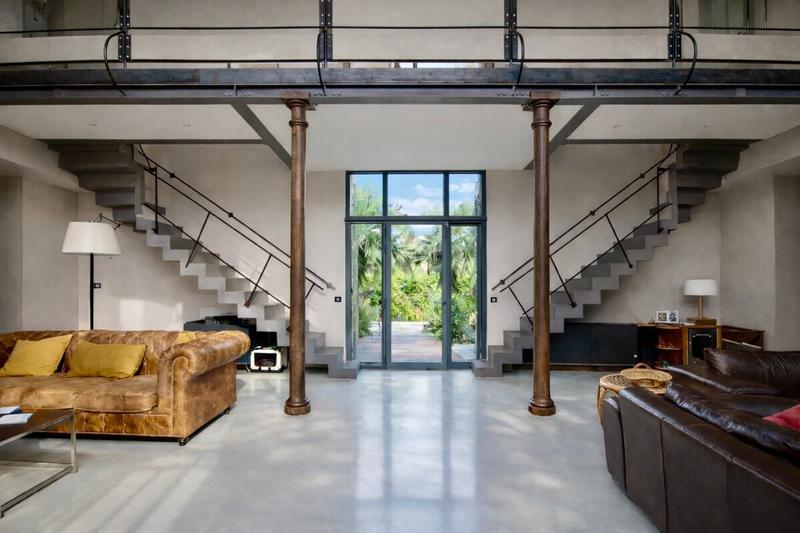 Maison - 240 m² - 5 pièces