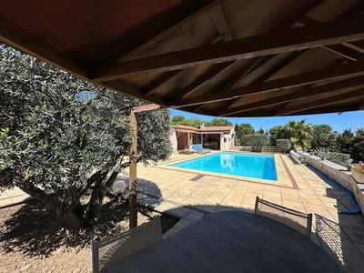 Maison - 208 m² - 6 pièces