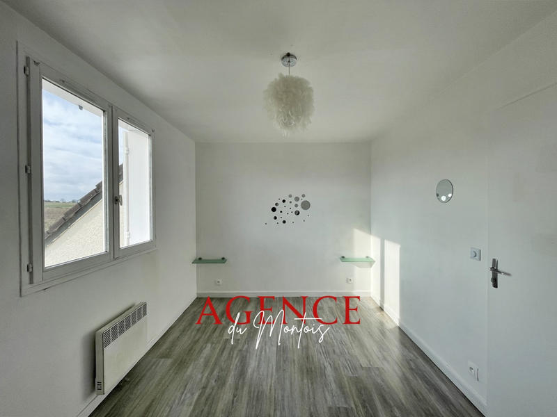 Maison - 100 m² - 6 pièces