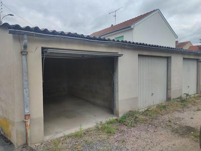 Parking / Garage - 12 m²