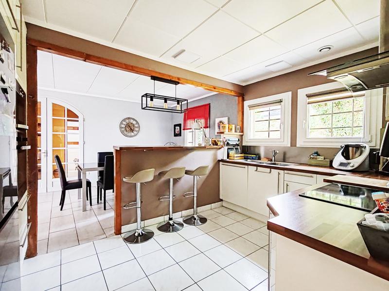 Maison - 152 m² - 7 pièces