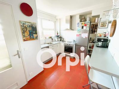 Appartement - 105 m² - 5 pièces