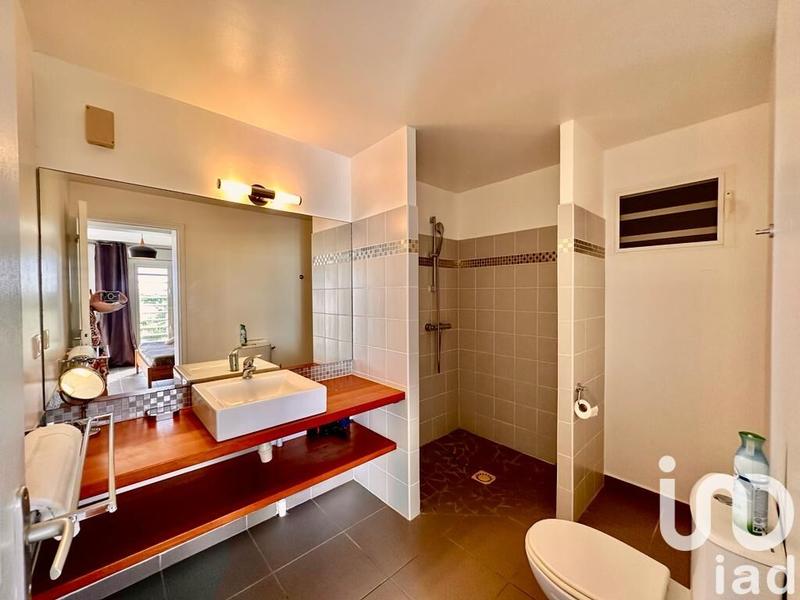 Maison - 250 m² - 8 pièces