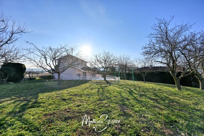 Maison - 200 m² - 6 pièces