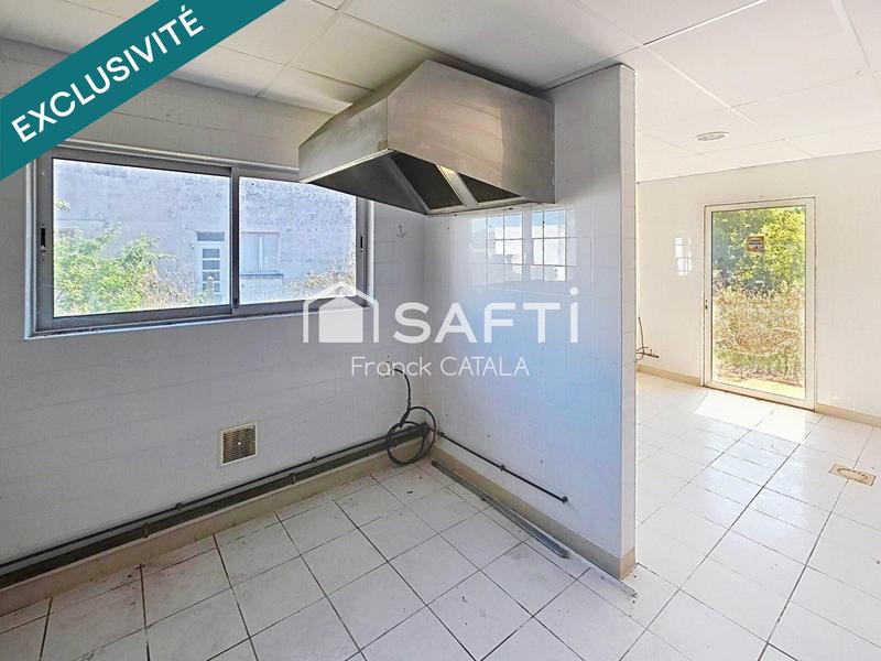 Local commercial - 400 m² - 8 pièces