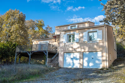 Maison - 104 m² - 5 pièces