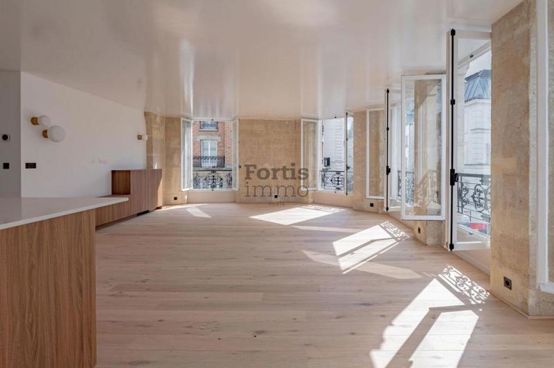 Appartement - 90 m² - 3 pièces