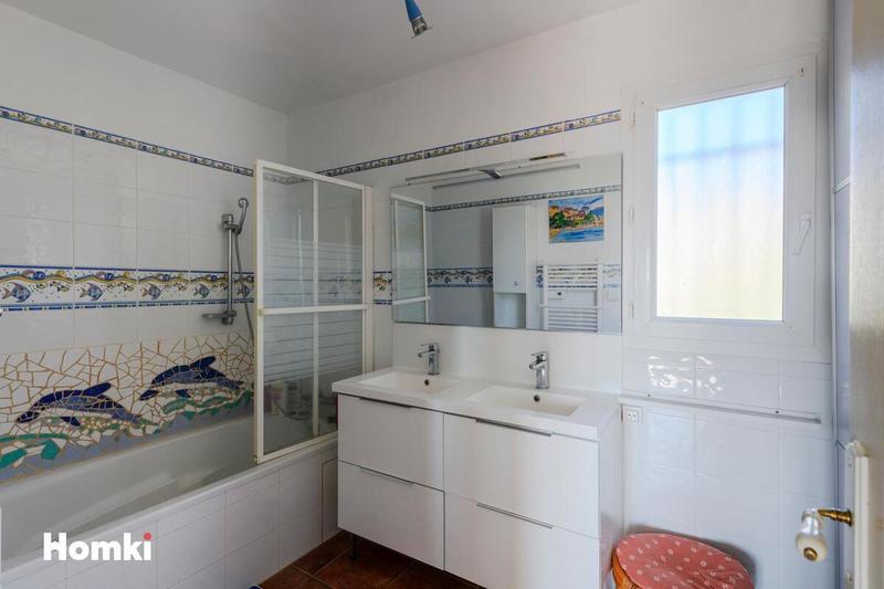 Maison - 180 m² - 6 pièces