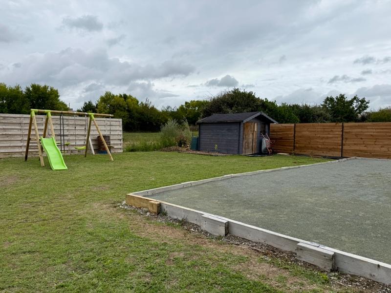 Maison - 180 m² - 9 pièces