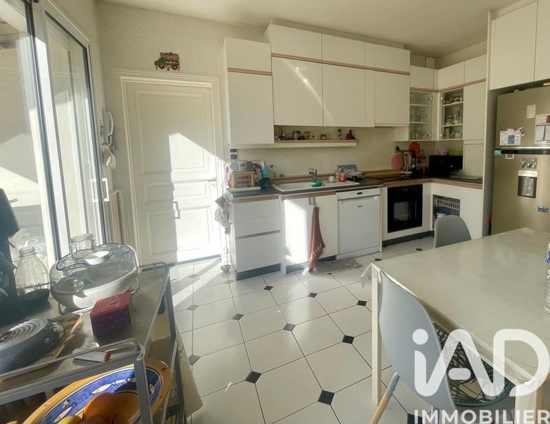 Maison - 252 m² - 7 pièces