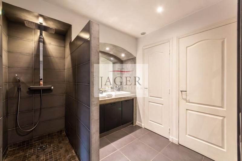 Appartement - 128 m² - 4 pièces