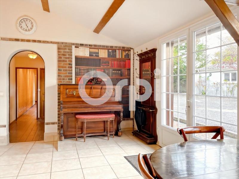 Longère - 320 m² - 6 pièces