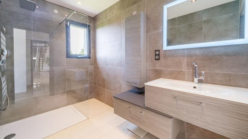 Villa - 204 m² - 8 pièces