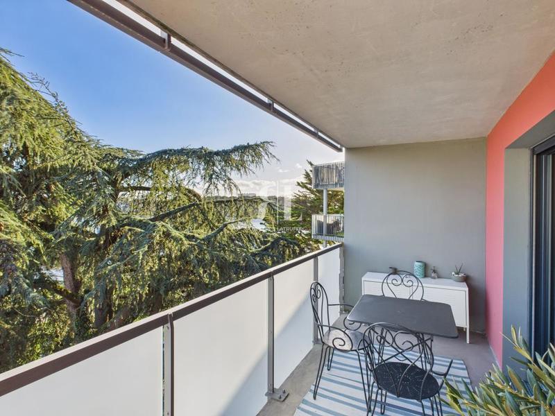 Appartement - 75 m² - 3 pièces