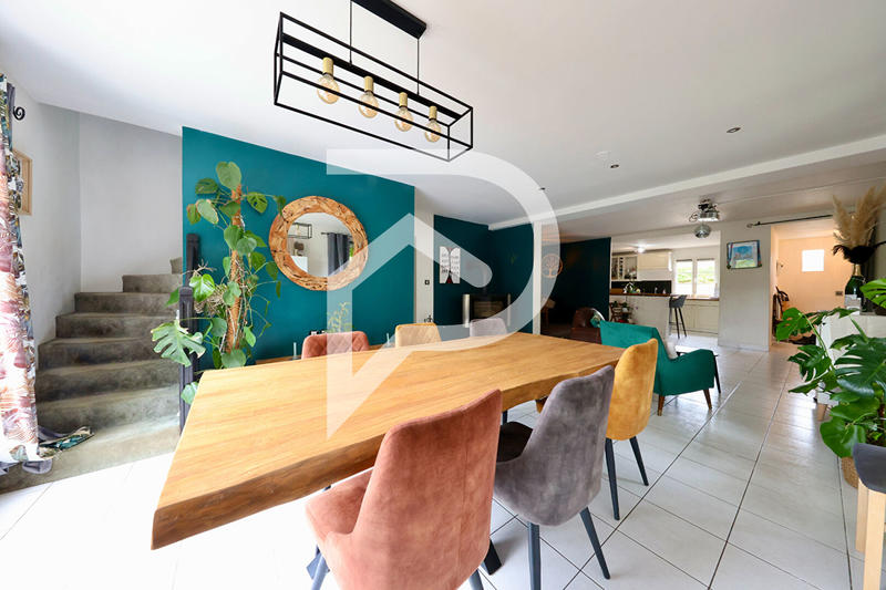 Maison - 140 m² - 7 pièces