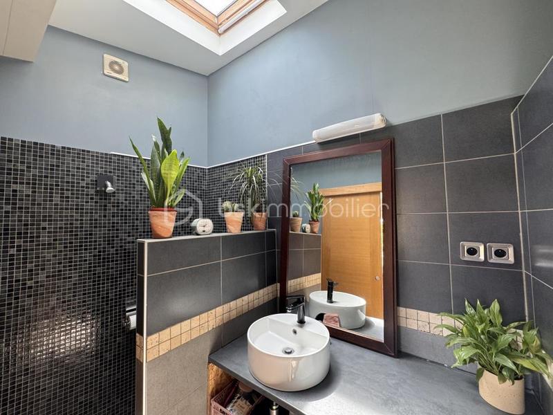 Maison - 190 m² - 6 pièces