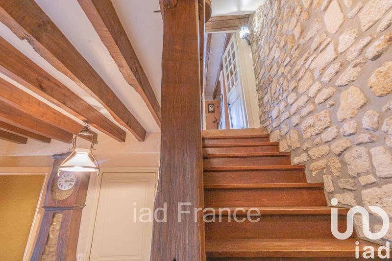 Maison - 330 m² - 12 pièces