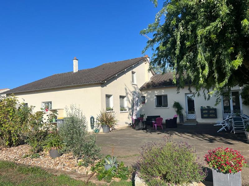 Maison - 167 m² - 7 pièces