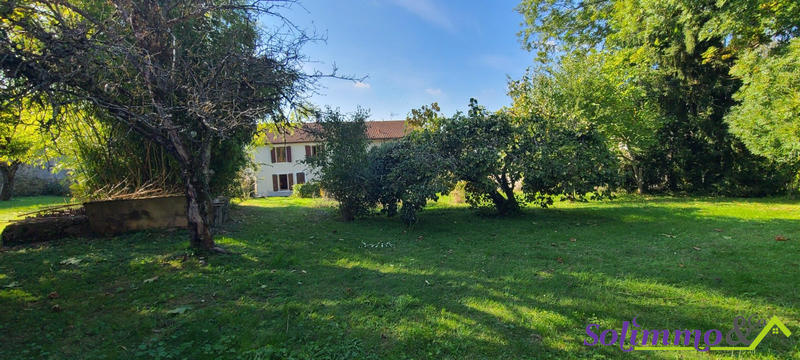 Maison - 255 m² - 11 pièces