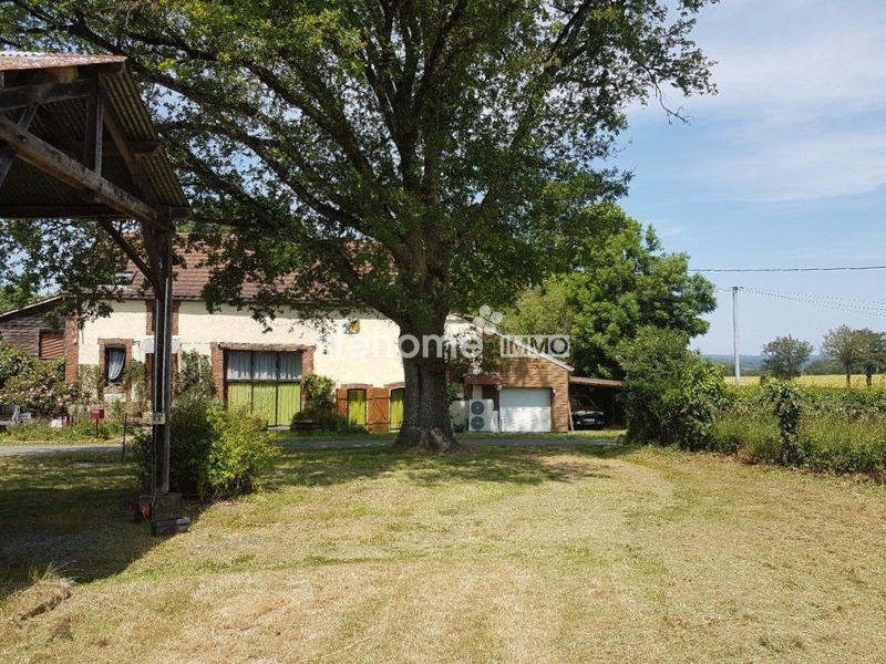 Maison - 176 m² - 8 pièces