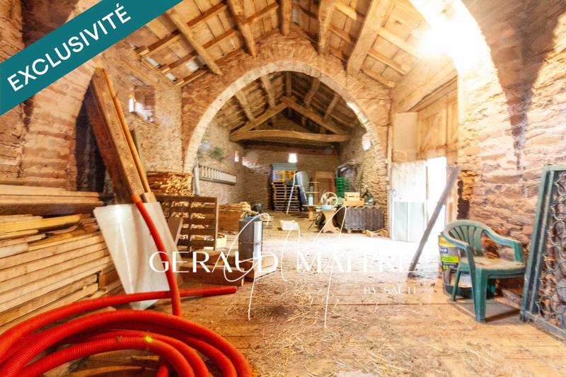 Maison - 236 m² - 11 pièces